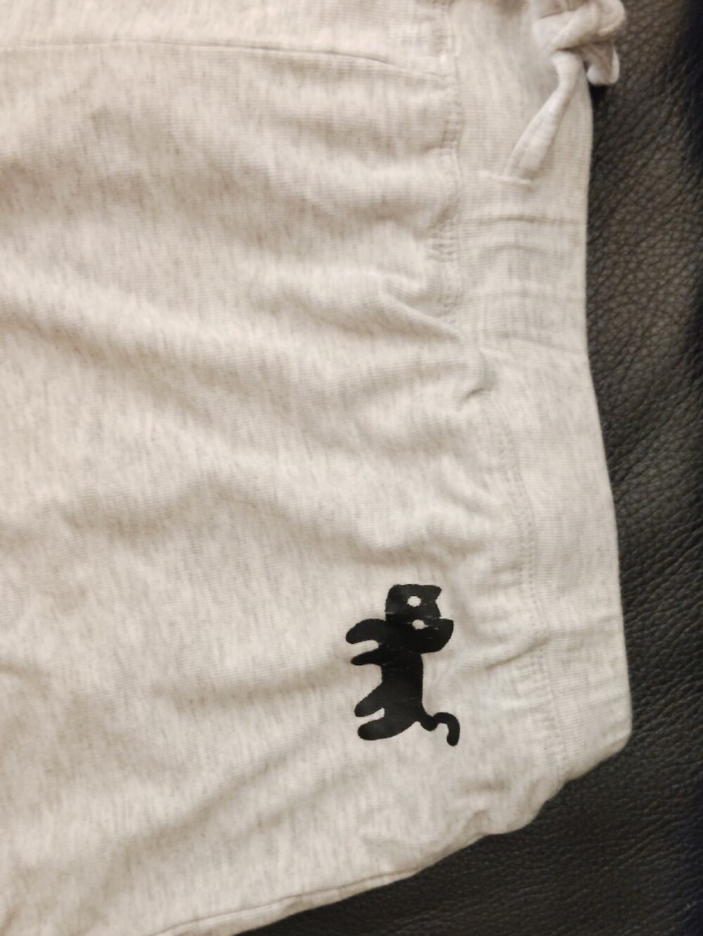 Gray Shorts With Ruffle Bottom - Picture 4 of 7